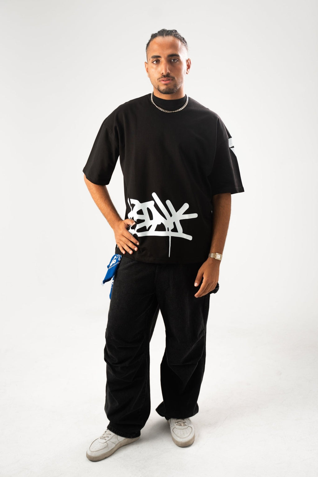 Grafitii black | by Sash - Clothing